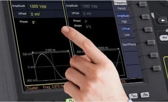 Obsługa przy pomocy dotykowego ekranu 