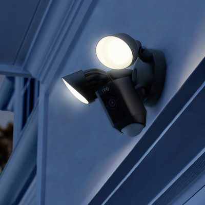 Kamera monitoringu ring Floodlight Cam Wired Plus Black